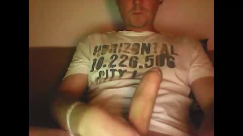 Snapshot of sunnygun0 chatting on October 18, 2025, 7:36 pm sunnygun0 online show from October 18, 2025, 7:36 pm