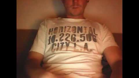 Snapshot of sunnygun0 chatting on October 27, 2025, 6:01 pm sunnygun0 online show from October 27, 2025, 6:01 pm