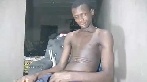 Sunnyblack2 online show from March 4, 2025, 11:32 pm