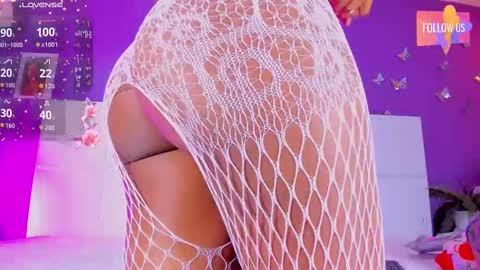 Snapshot of sunnypage chatting on September 11, 2025, 9:53 am online show from September 11, 2025, 9:53 am