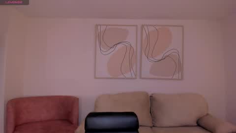 Snapshot of sunnyrivers_ chatting on February 7, 2026, 11:14 am Sunny Rivers online show from February 7, 2026, 11:14 am