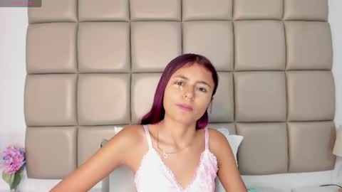 Snapshot of sunnywhitee chatting on July 3, 2026, 11:27 am sunnywhitee online show from July 3, 2026, 11:27 am