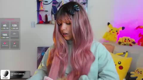 Snapshot of sunofureku_melody chatting on October 20, 2025, 7:14 pm RAVENCLAU GIRL online show from October 20, 2025, 7:14 pm