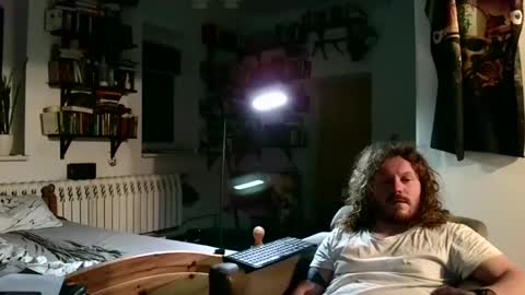 Snapshot of sunr1sa chatting on December 17, 2024, 6:24 am sunr1sa online show from December 17, 2024, 6:24 am