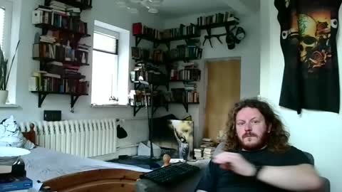 Snapshot of sunr1sa chatting on December 27, 2024, 8:24 am sunr1sa online show from December 27, 2024, 8:24 am