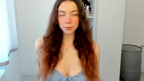 Snapshot of sunshine_bliss chatting on May 14, 2026, 2:46 pm sunshine_bliss online show from May 14, 2026, 2:46 pm