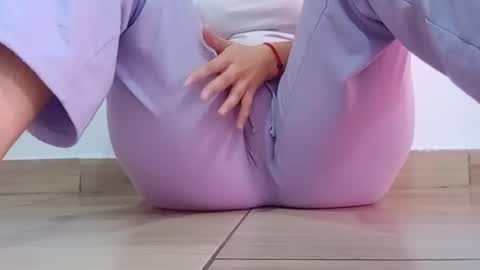 Annie online show from October 2, 2025, 5:42 pm