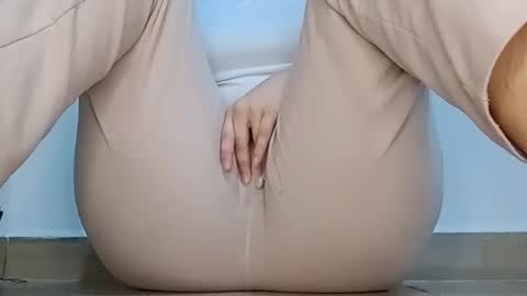 Annie online show from February 28, 2026, 5:25 pm