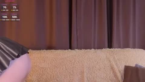 Snapshot of sunshinegirlx chatting on November 10, 2025, 3:27 am Alice online show from November 10, 2025, 3:27 am