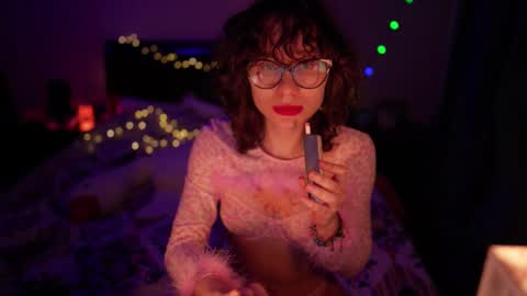 Snapshot of sunshinehella chatting on February 21, 2025, 4:48 pm Hella online show from February 21, 2025, 4:48 pm