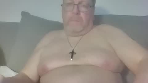 Snapshot of sunspotbaby chatting on April 9, 2026, 10:48 pm Sunspotbaby online show from April 9, 2026, 10:48 pm