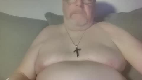 Snapshot of sunspotbaby chatting on April 25, 2026, 3:20 am Sunspotbaby online show from April 25, 2026, 3:20 am
