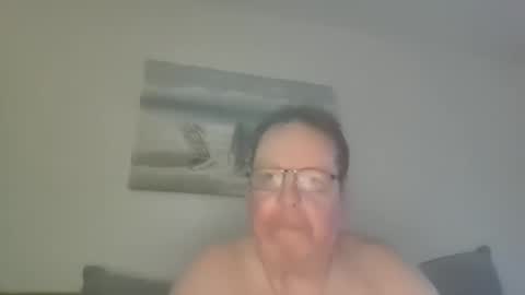 Snapshot of sunspotbaby chatting on May 6, 2026, 2:08 am Sunspotbaby online show from May 6, 2026, 2:08 am