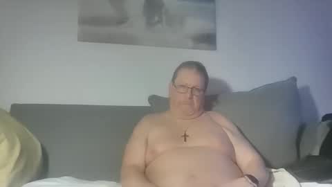 Snapshot of sunspotbaby chatting on May 14, 2026, 5:36 am Sunspotbaby online show from May 14, 2026, 5:36 am