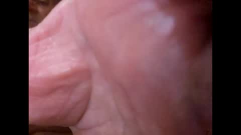 Snapshot of suntroll chatting on December 30, 2024, 10:32 am Suntroll online show from December 30, 2024, 10:32 am