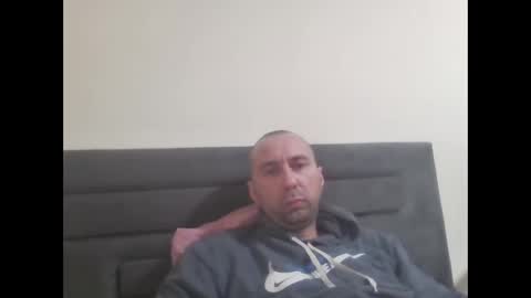 super42835015 online show from December 22, 2025, 6:05 pm