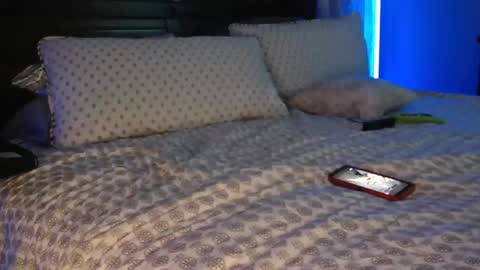 Snapshot of superbronnon chatting on February 17, 2025, 3:04 am Superbronnon online show from February 17, 2025, 3:04 am