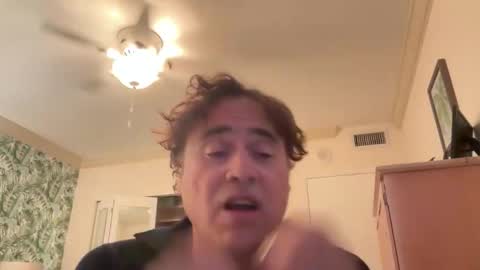 Snapshot of supercuba777 chatting on April 15, 2026, 5:14 am Super online show from April 15, 2026, 5:14 am