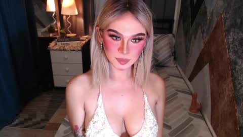 CARMINA online show from April 10, 2026, 11:42 pm