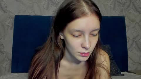 Snapshot of superior_cat chatting on December 20, 2024, 5:14 am Una online show from December 20, 2024, 5:14 am