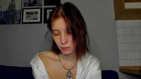 Una online show from November 20, 2025, 4:12 am