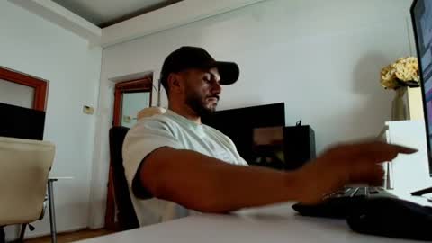 supermanboyxxl online show from July 15, 2026, 5:23 am