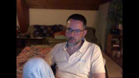 supersquirrel81 online show from April 15, 2026, 7:58 pm