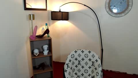 Snapshot of supertrushka chatting on October 21, 2025, 5:35 pm clainyy online show from October 21, 2025, 5:35 pm