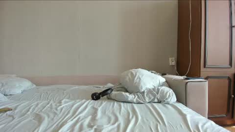 surfsexcouple online show from June 10, 2026, 6:45 am