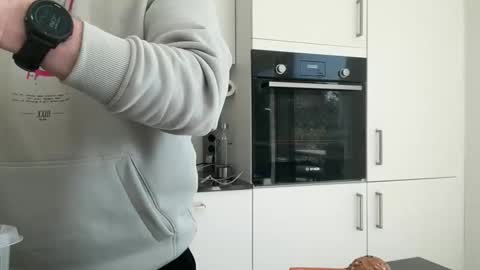 Snapshot of surfstar81 chatting on March 19, 2026, 11:14 am surfstar81 online show from March 19, 2026, 11:14 am