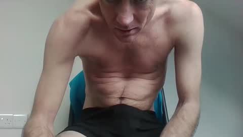 Snapshot of surfsup34 chatting on November 17, 2025, 1:39 pm surfsup34 online show from November 17, 2025, 1:39 pm