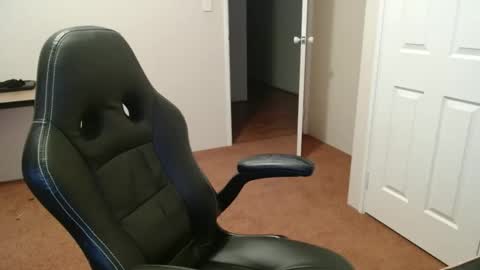 surge_0 online show from October 10, 2025, 11:20 am