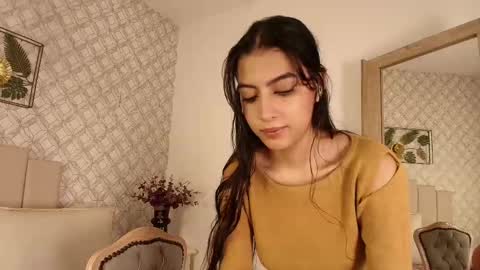 Snapshot of susana__sanchez chatting on November 10, 2025, 11:42 am SUSANA online show from November 10, 2025, 11:42 am