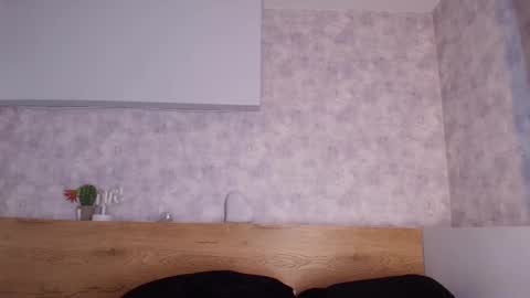 susana_huston online show from October 9, 2025, 6:06 pm