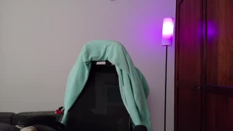 Snapshot of susanaduncann chatting on April 15, 2026, 8:42 pm Susana online show from April 15, 2026, 8:42 pm