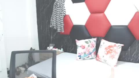 Snapshot of susanleroy chatting on December 15, 2024, 5:56 am susanleroy online show from December 15, 2024, 5:56 am