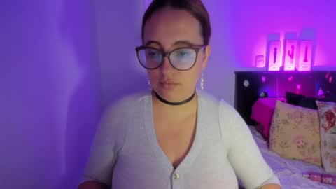 Snapshot of sussanmiller_ chatting on February 24, 2025, 1:21 pm sussanmiller_ online show from February 24, 2025, 1:21 pm