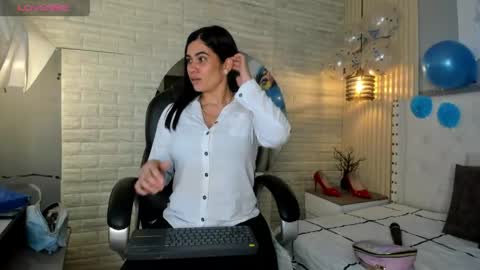 Snapshot of sussy__stone chatting on June 7, 2026, 11:47 am online show from June 7, 2026, 11:47 am
