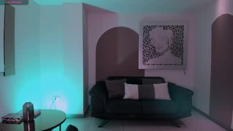 Snapshot of sussybell_ chatting on November 4, 2025, 7:35 pm Sussy Bell online show from November 4, 2025, 7:35 pm