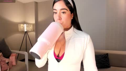 Sussy Bell online show from February 25, 2026, 4:00 am