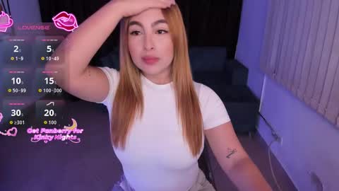 Susy online show from December 2, 2025, 4:07 am