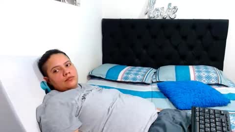 suzy_paz online show from March 19, 2026, 10:14 pm