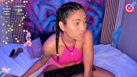 suzzann_rugg online show from October 14, 2025, 8:53 pm