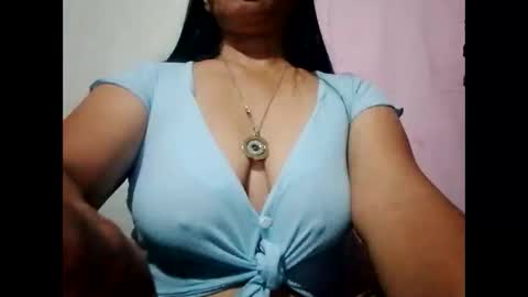 Snapshot of suzzie_hot chatting on January 26, 2025, 8:34 pm suzzie_hot online show from January 26, 2025, 8:34 pm