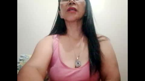 Snapshot of suzzie_hot chatting on February 27, 2025, 9:47 pm suzzie_hot online show from February 27, 2025, 9:47 pm