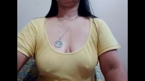 Snapshot of suzzie_hot chatting on March 2, 2025, 12:54 pm suzzie_hot online show from March 2, 2025, 12:54 pm