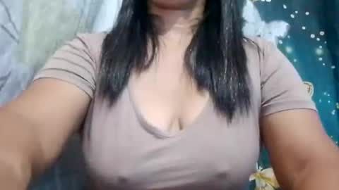 suzzie_hot online show from February 21, 2026, 6:53 pm