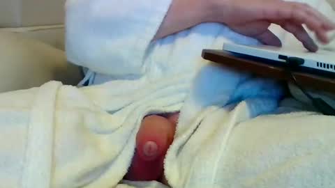 Snapshot of sven_eber chatting on October 30, 2025, 7:36 pm Peter online show from October 30, 2025, 7:36 pm