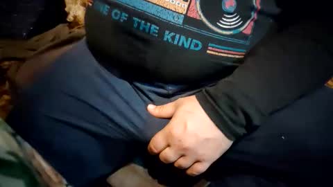 Snapshot of svetlio85 chatting on November 8, 2025, 10:19 pm Svetlio online show from November 8, 2025, 10:19 pm