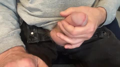 Snapshot of svscruz831 chatting on October 22, 2025, 4:51 pm VersDad55 online show from October 22, 2025, 4:51 pm